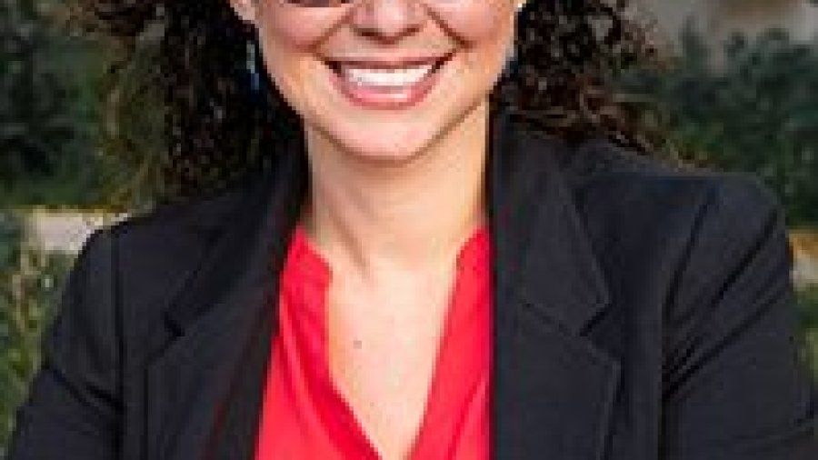 Dr. Lara Gerassi 