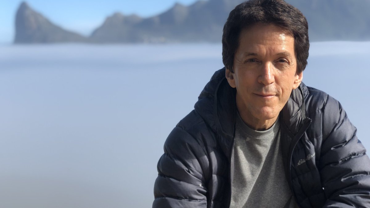 Mitch Albom photo