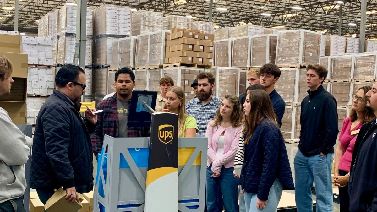 UPS Robotic Warehouse Tour