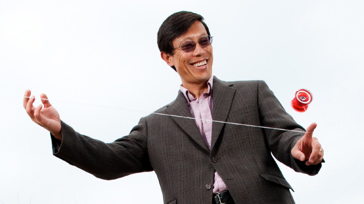 Dr. John Wu plays with a yo-yo.