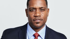 Point Loma Nazarene University welcomes attorney, author and founder and president of AND Campaign Justin Giboney for a timely conversation about Christian faithfulness in an increasingly polarized culture.