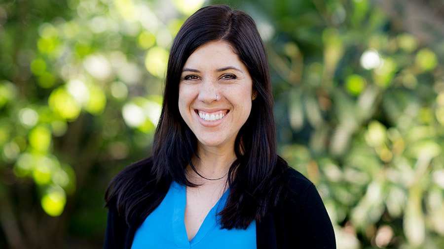 Cecily Papia Headshot