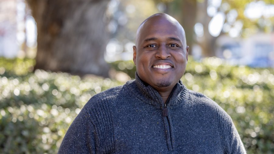 Portrait shot of Richard Eberheart.