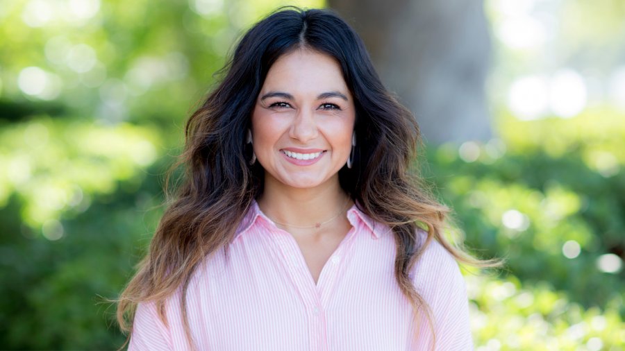 Tabitha Groves Headshot