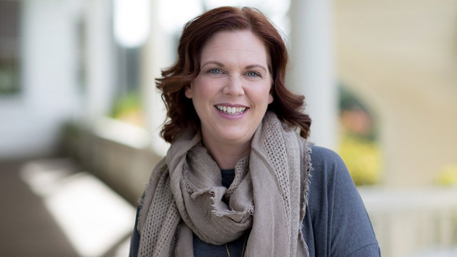 Kelly Miller Headshot