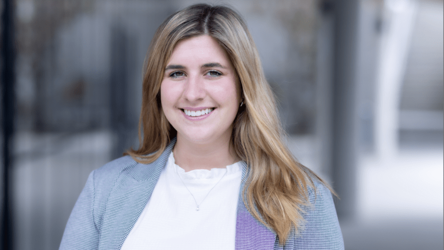Cassandra Harter Headshot