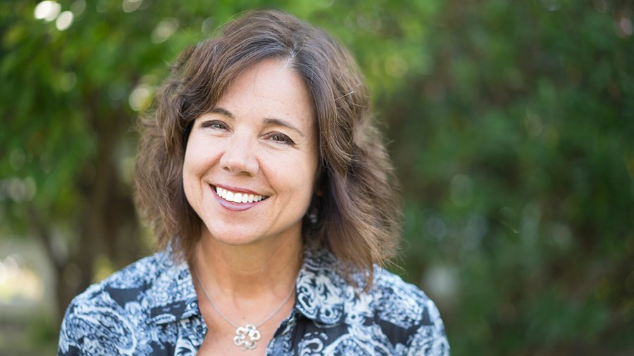 Michelle Shoemaker headshot