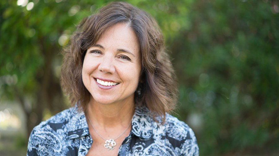 Headshot photo of Michelle Shoemaker