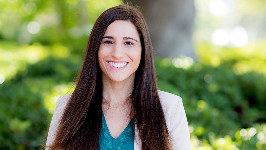 Adriana Simrak Headshot