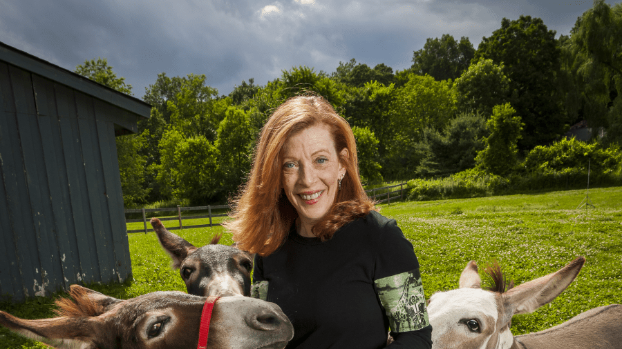 Susan Orlean headshot