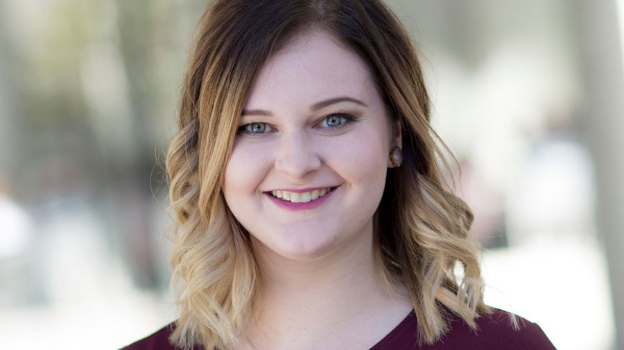 Jenna Valkas Headshot