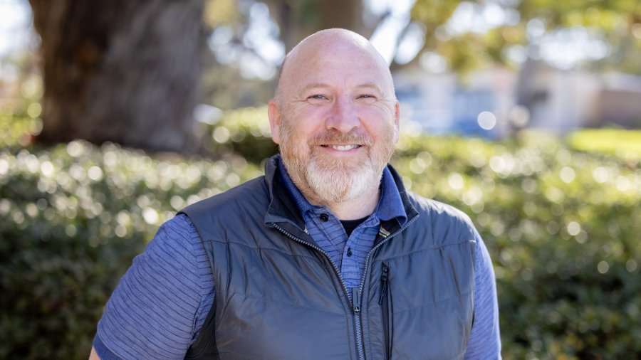 Portrait shot of George Williamson.