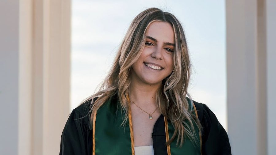 Megan Aberg Headshot