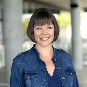 Denise Nelson Headshot