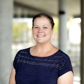 Julie Sweeney Headshot