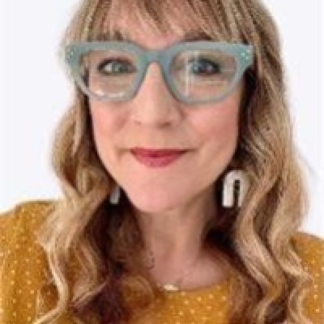 Portrait headshot of Amy Godwin.