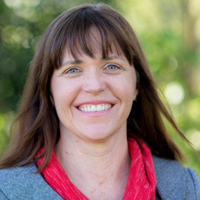 Colleen Jensen Cook Headshot