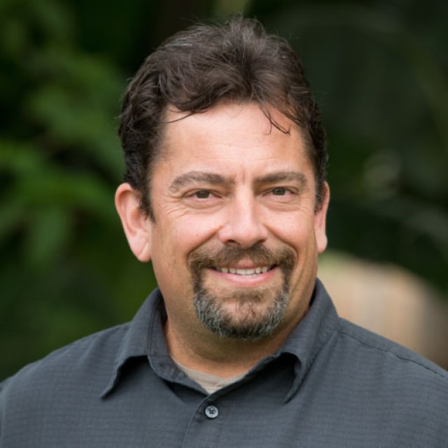 Jamie Gates headshot