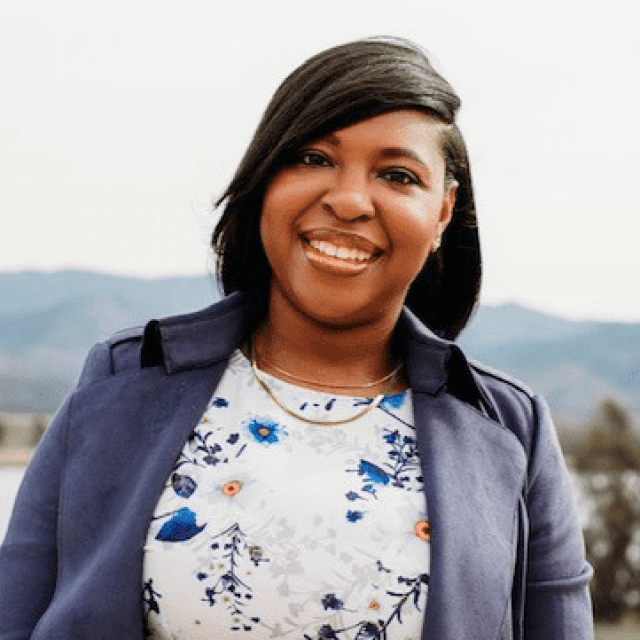 Candace Gray headshot