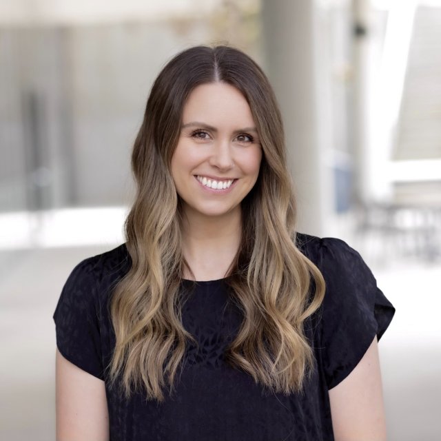 Kaitlyn Hollis Headshot
