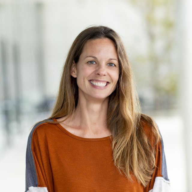 Portrait shot of Jennifer Niethammer.