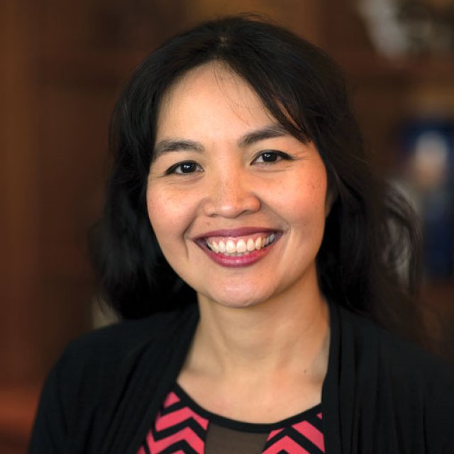 Ines Irawati Headshot