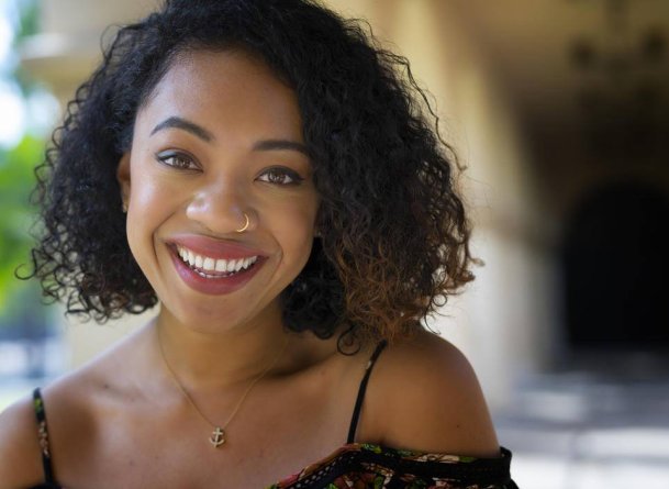 Mezzo-soprano Kiana Bell music b.a. 2015