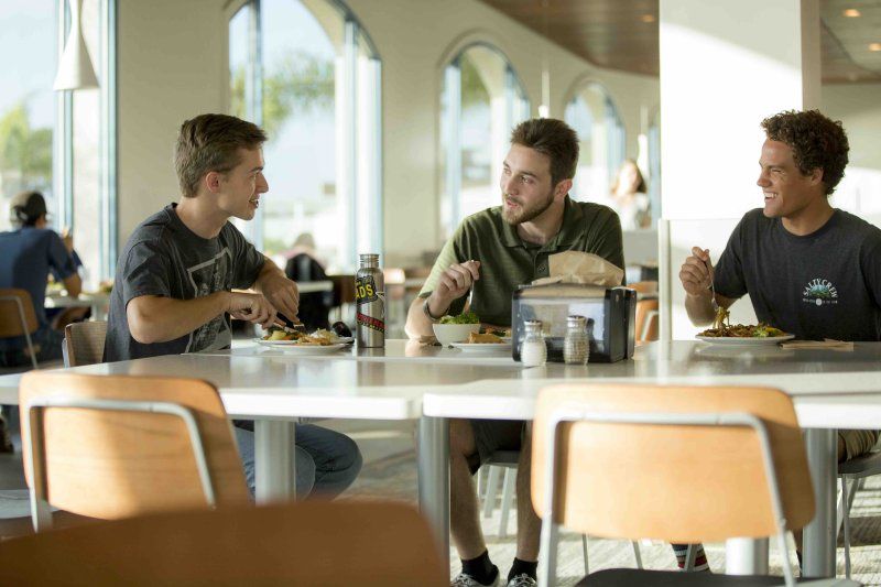 PLNU student dine in the cafeteria