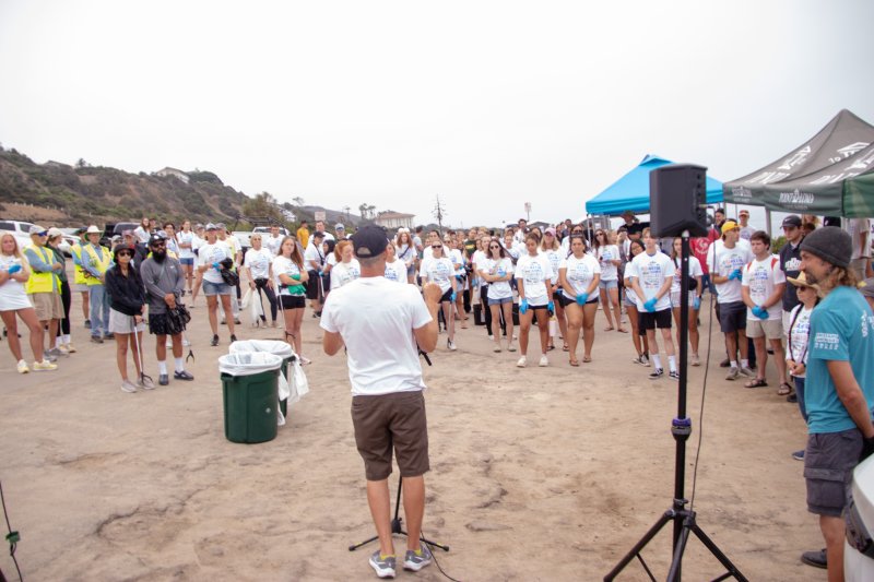 Point Loma Community gathers for Sunset Cliffs Clean-Up day. 